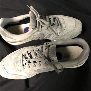 New balance running shoes